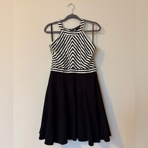 XOXO Women's Black & White Striped Fit & Flare Halter Dress w/pockets SZ 13/14